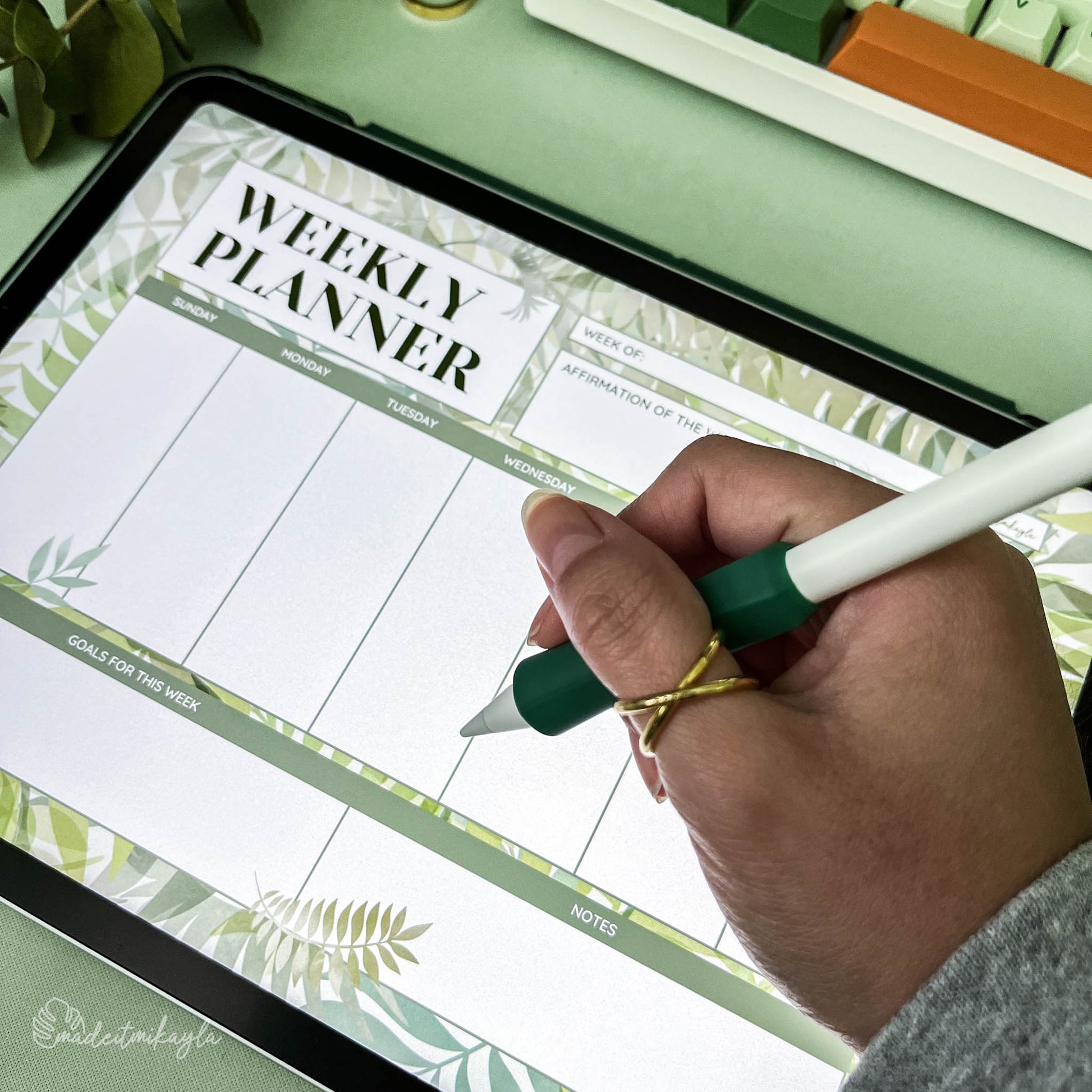 Watercolor Leaves Weekly Digital Planner | MadeItMikayla