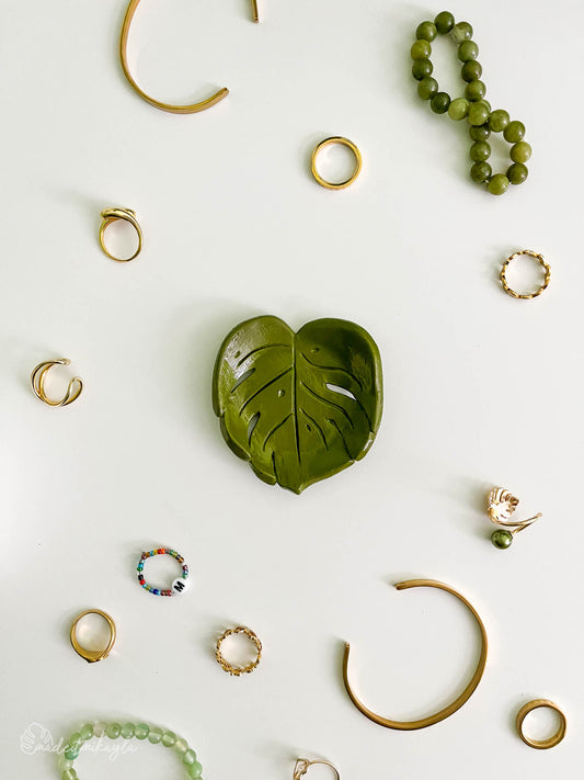 Mini Monstera Leaf Jewelry Dish/Trinket Tray | MadeItMikayla